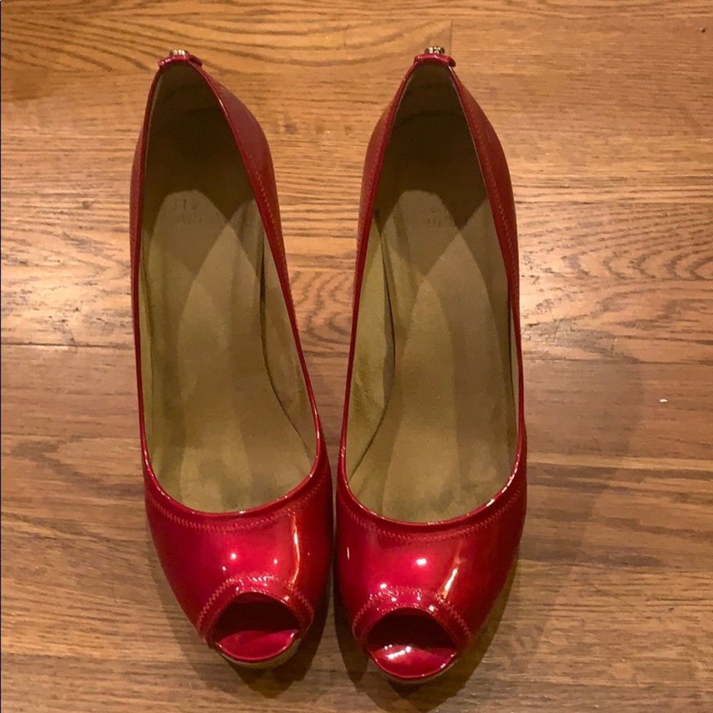 Stuart Weitzman Avignon red patent platform pumps